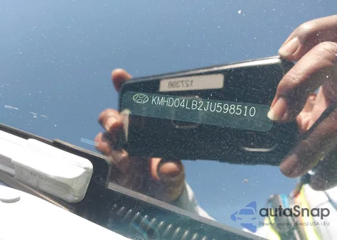 2018 Hyundai Elantra Sport z USA, uszkodzony, nr VIN KMHD04LB2JU598510